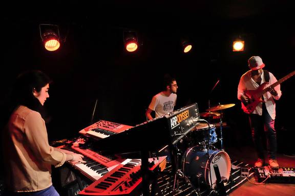 http://toulouse.carpediem.cd/data/afisha/o/c0/b7/c0b7367b92.jpg